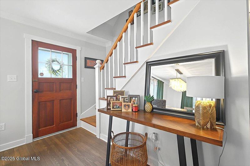 3rd image of 9 Elliot Avenue