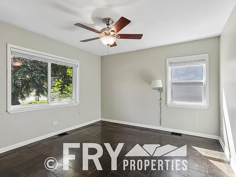 2801 S Cherry Way — Photo 16