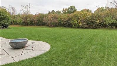 Private Tree-Lined Backyard.