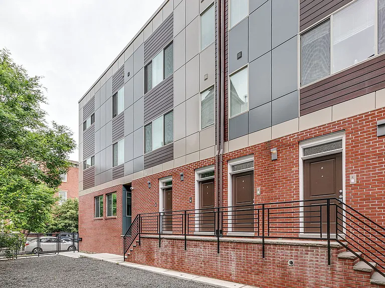 1218 N 6th St #1 — Photo 25
