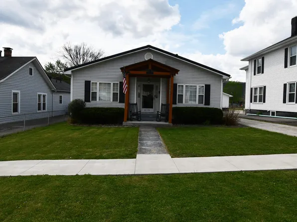 413 Elm St, Ravenna, KY 40472