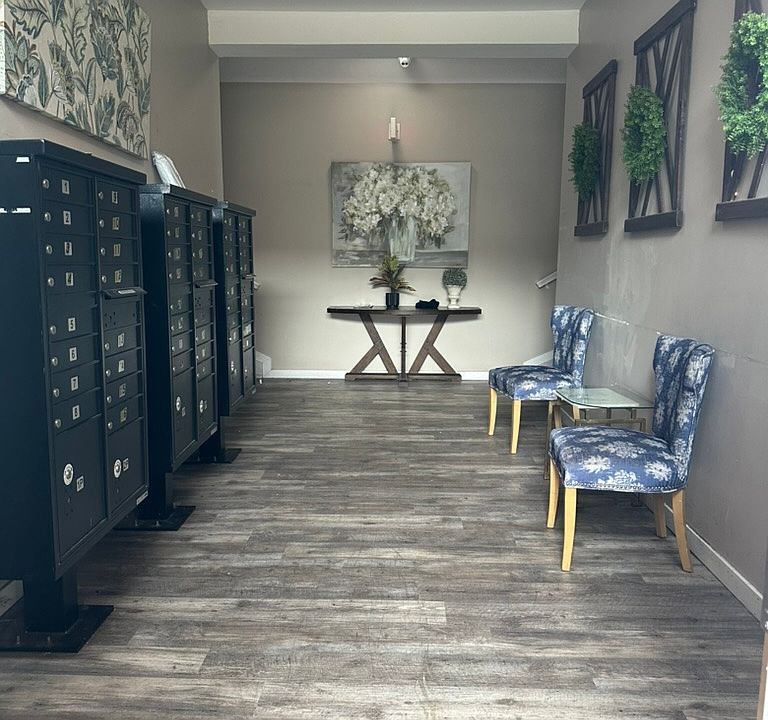 1st image of 112 Gregory Ave #165b646f8