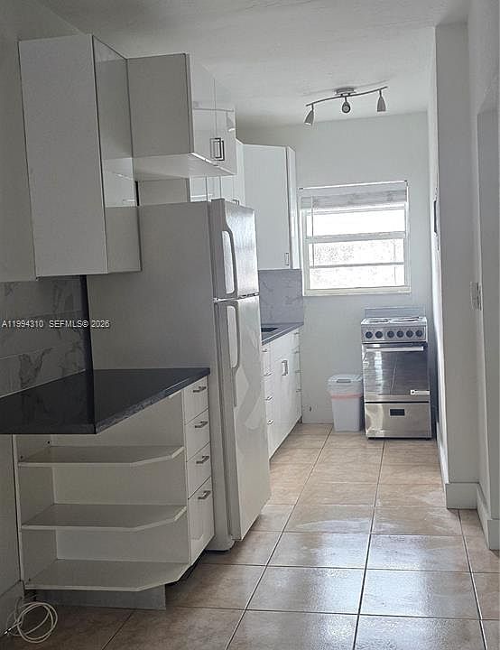 1st image of 620 76th St APT 11