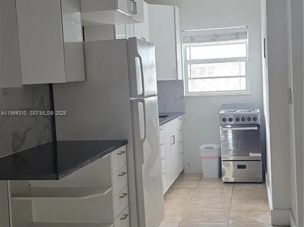 620 76th St, Miami Beach, FL