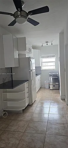 620 76th St #11 Photo 1