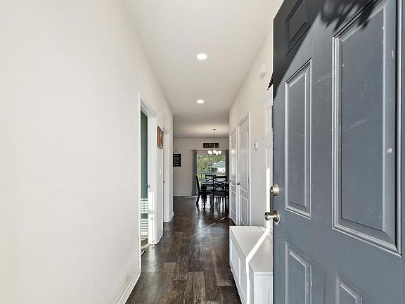5th image of 65095 River Glen Pkwy