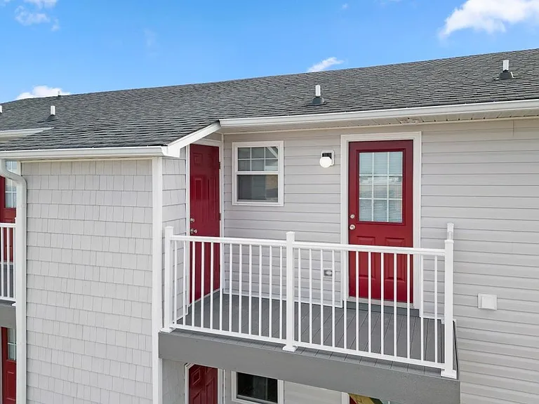Tryon Village Apartments — Photo 14
