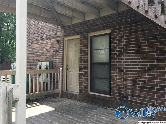 3rd image of 4418 Bonnell Dr NW