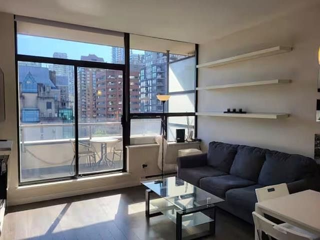 1st image of 1010 Howe St #909