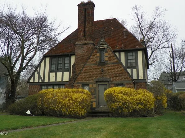 3145 Huntington Rd, Shaker Heights, OH 44120