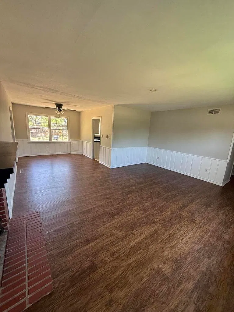 4 bed, 1873 sqft, $1,850 — Photo 1