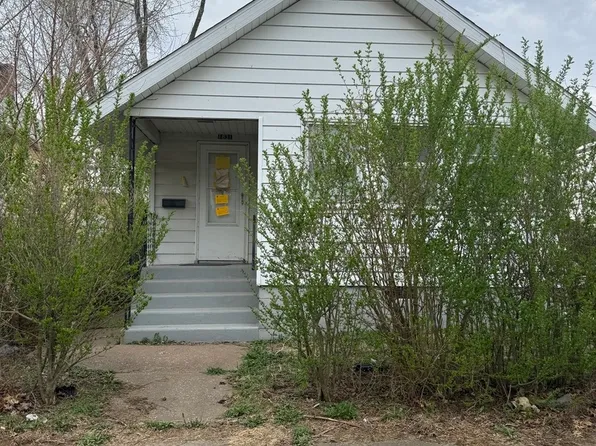1831 W 5th St, Davenport, IA 52802