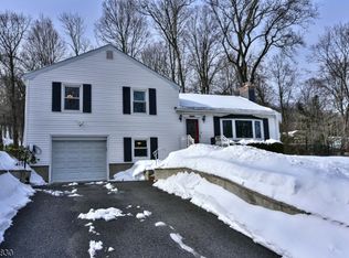 179 Kakeout Rd, Kinnelon Boro, NJ 07405