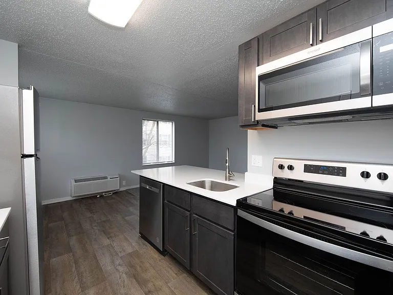 Premier Village Apartments — Photo 5
