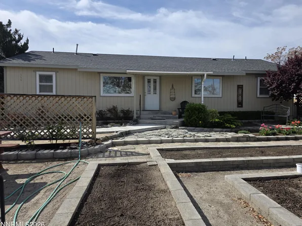 359 E St, Hawthorne, NV 89415