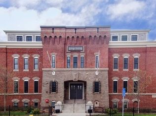 76 Court St APT 8, Plymouth, MA 02360