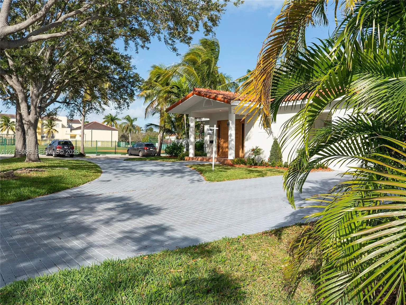 Biscayne Key Estates — Photo 4