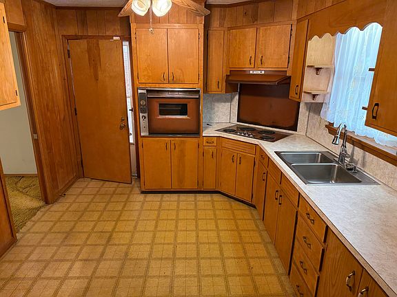3rd image of 228 Haskell Road