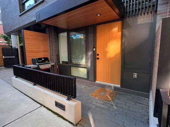 28 Eastern Ave #Townhouse 113, Toronto, ON M5A 0Y2