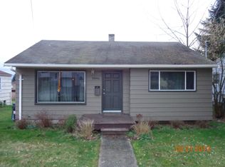 9046 13th Ave SW, Seattle, WA 98106