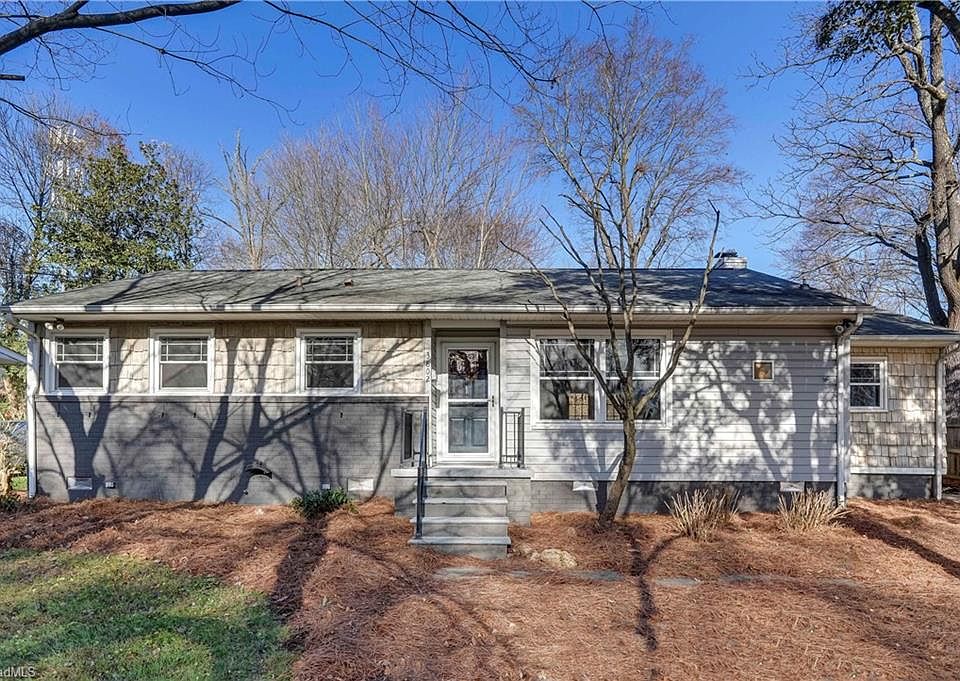 1st image of 3802 Manor Dr