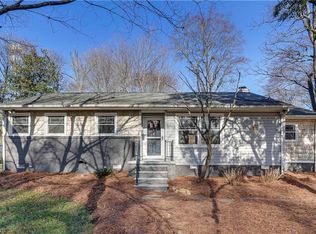 3802 Manor Dr, Greensboro, NC 27403