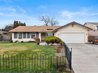 1806 S Rainier Pl, Kennewick, WA