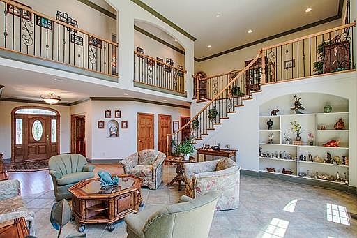 3rd image of 12330 Vista Brook Ln