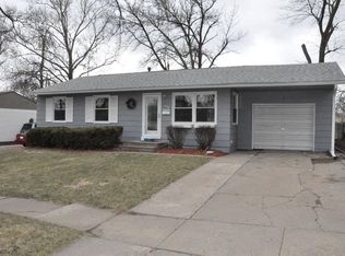 408 Lewellen Dr NW, Cedar Rapids, IA 52405