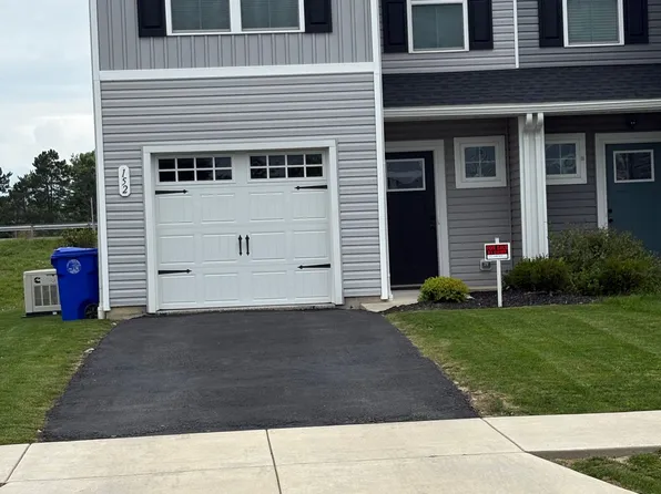 152 South Dr, West Seneca, NY 14218