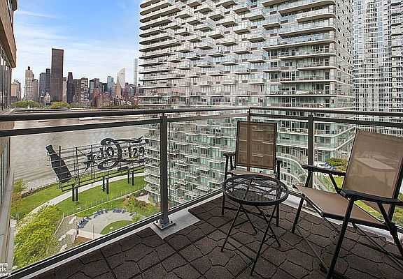 4th image of 4630 Center Blvd APT 1203