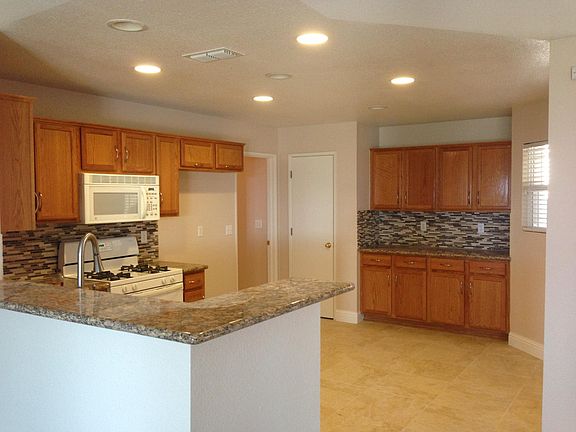 3rd image of 4292 Aubergine Way