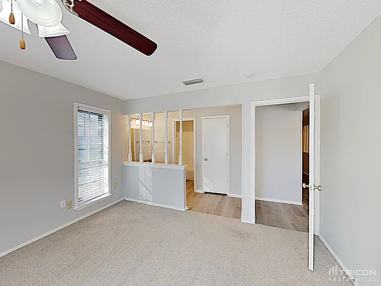 835 Live Oak Dr — Photo 10