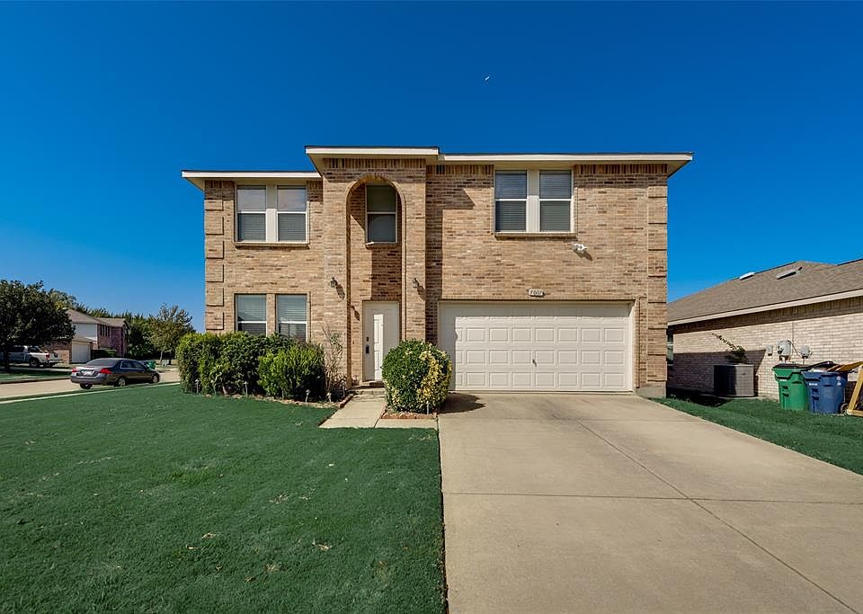 1st image of 1001 Willow Tree Dr