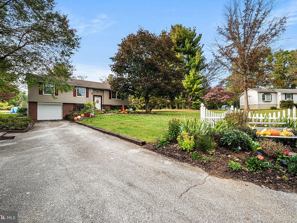 1st image of 114 Wendy Cir