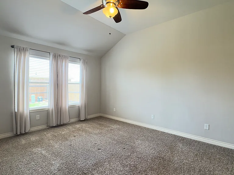 19112 Hecho Dr — Photo 19