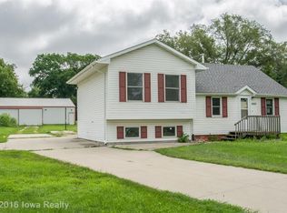 3909 NE 44th Dr, Des Moines, IA 50317