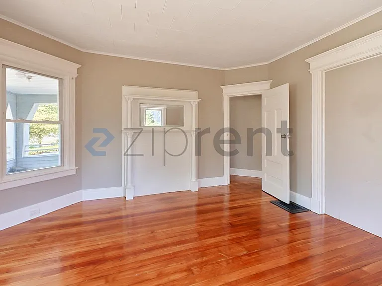 30 Forest Park Ave #1 — Photo 5