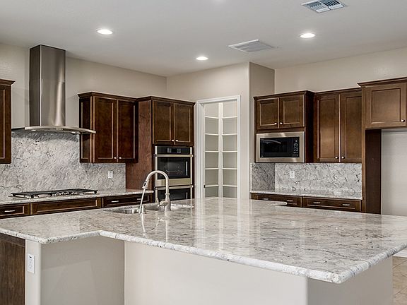 2nd image of 3049 E Crest Ln