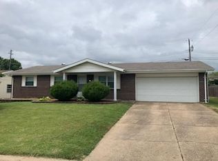 2913 Yale Blvd, Saint Charles, MO 63301