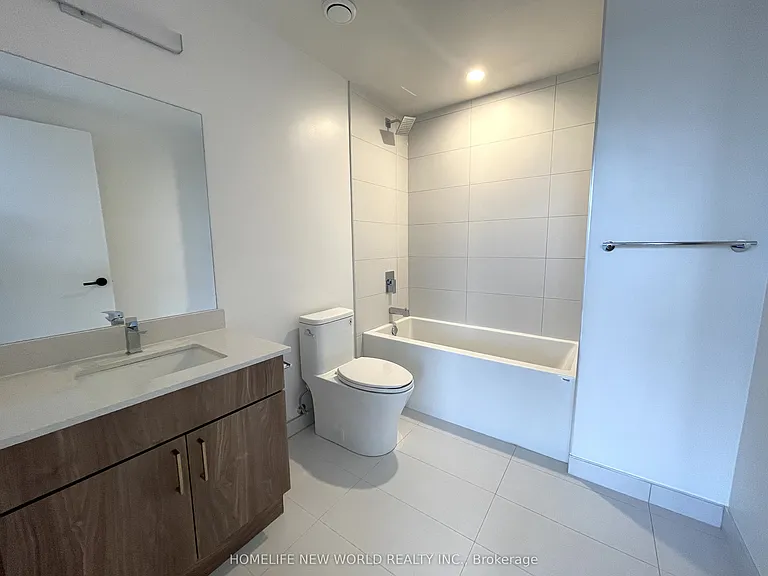758 Dovercourt Rd #401 — Photo 11