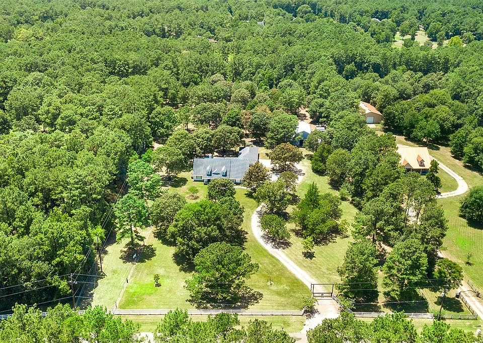 1st image of 1819 Windcrest Dr