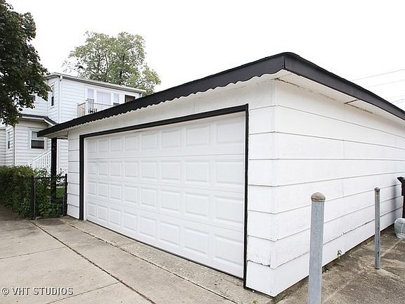 6802 Highland Garage Included