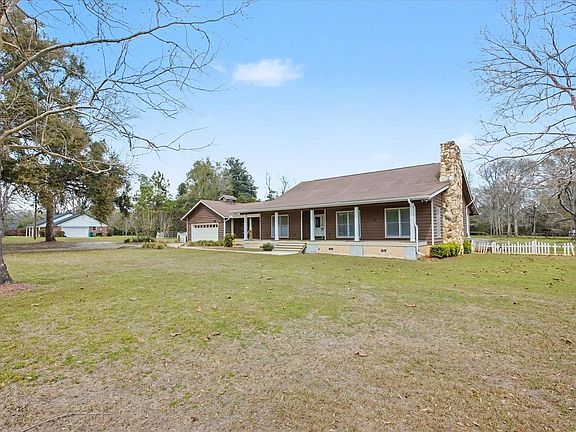 3rd image of 4699 Shady Rest Rd