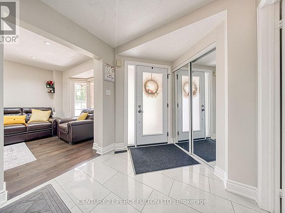 3rd image of 46 Hearne Cres
