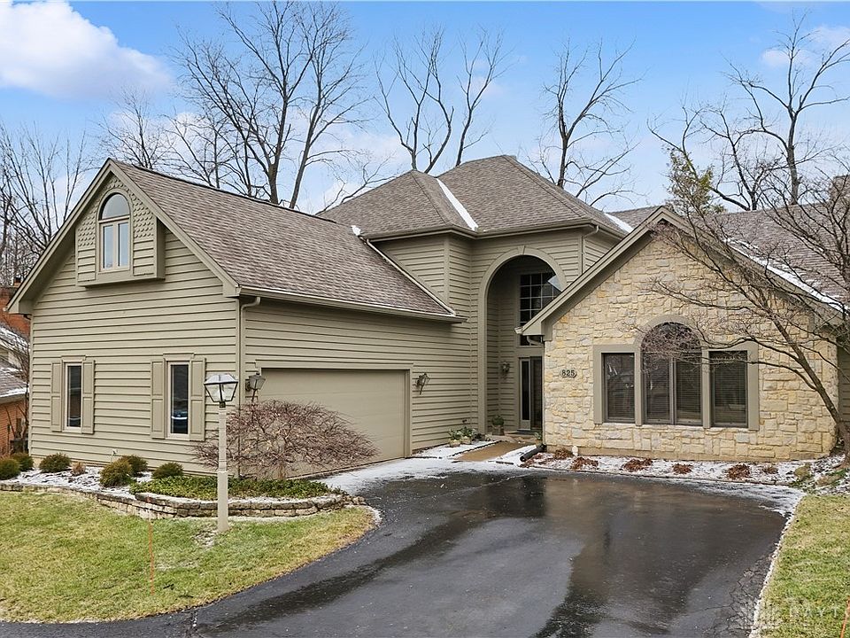 1st image of 825 Lincoln Woods Ct