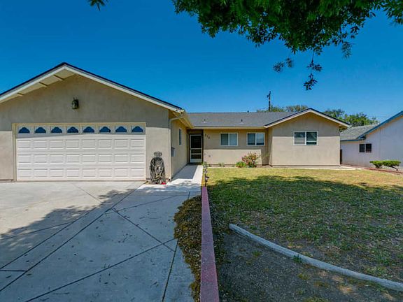 3rd image of 376 Plumas Ave