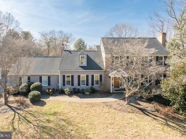 808 General Sterling Dr, West Chester, PA 19382