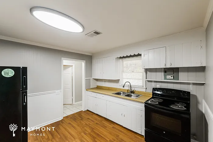 3 bed, 1.0 bath, 1032 sqft, $1,125 — Photo 3
