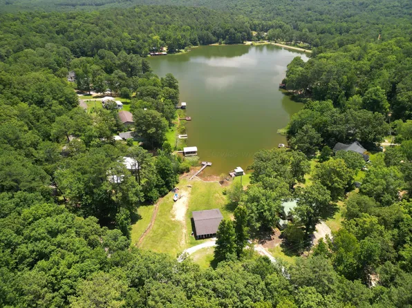 388 Harkins Lake Rd, Fayette, AL 35555
